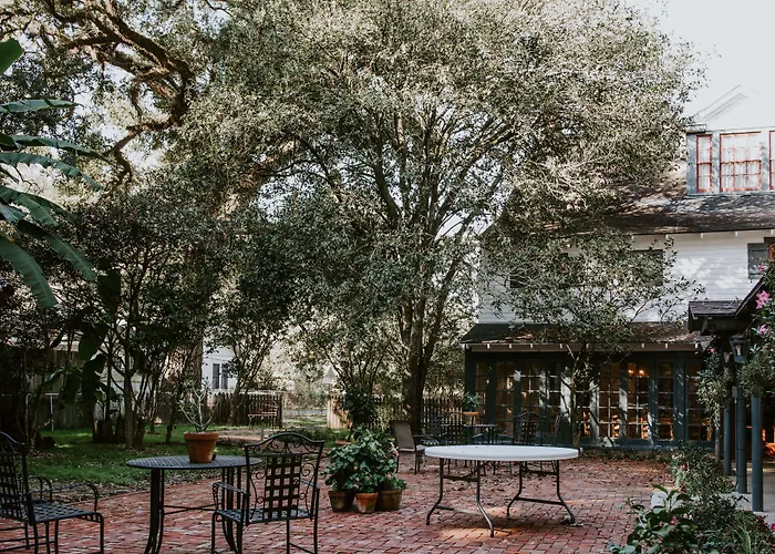 Maison Mouton Bed & Breakfast